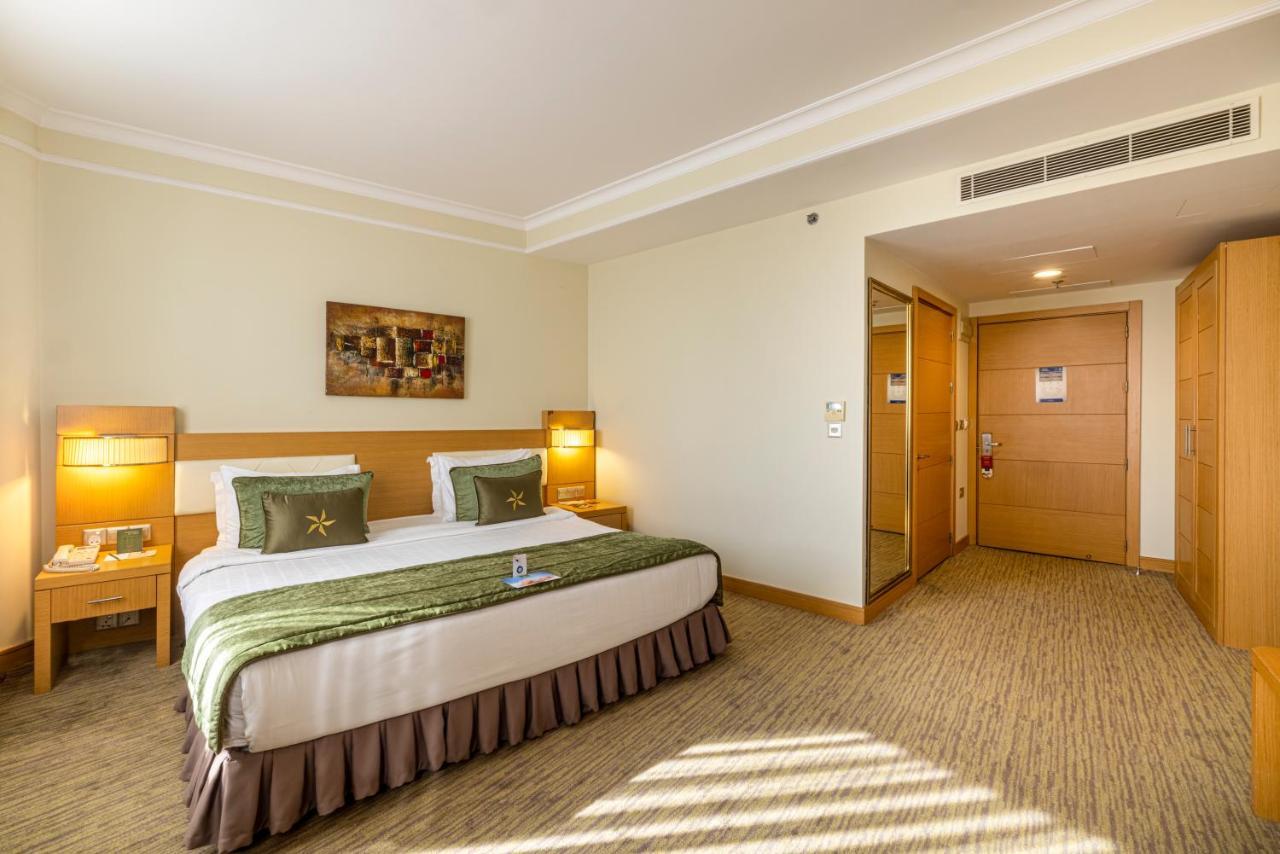 Grand Pasha Lefkosa Hotel & Casino Esterno foto