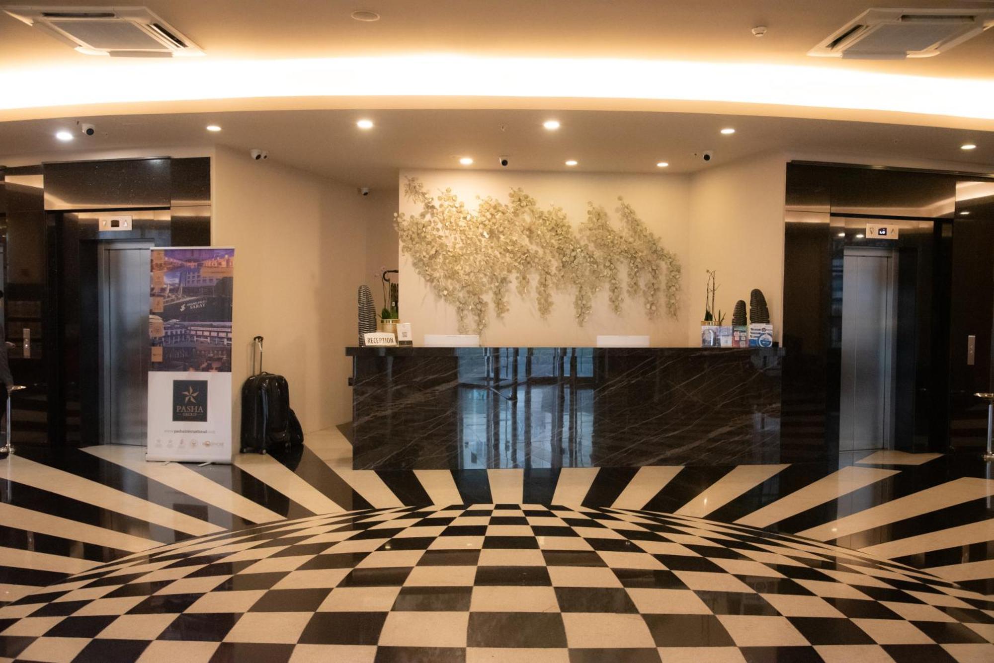 Grand Pasha Lefkosa Hotel & Casino Esterno foto